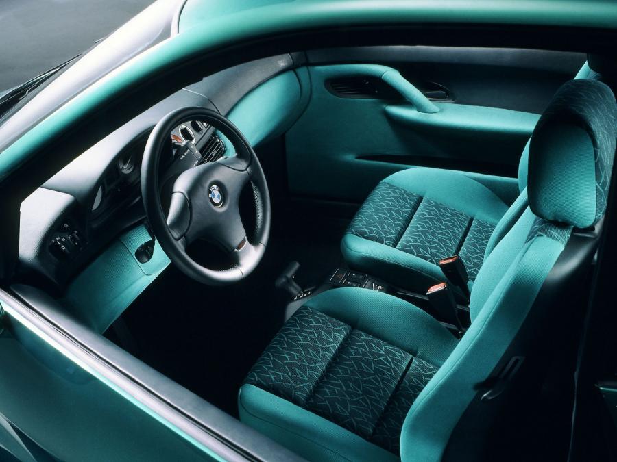  BMW Z15 Concept 1993 года  (фото 4 из 13)